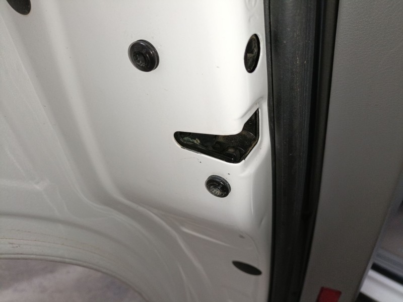 Recambio de cerradura puerta trasera izquierda para volkswagen touareg (7la, 7l6, 7l7) 2.5 r5 tdi referencia OEM IAM   