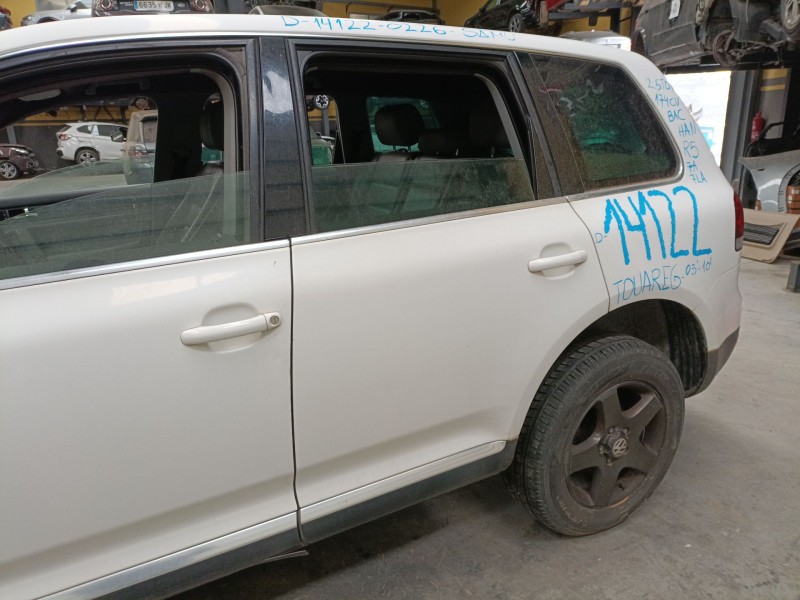 Recambio de puerta trasera izquierda para volkswagen touareg (7la, 7l6, 7l7) 2.5 r5 tdi referencia OEM IAM   