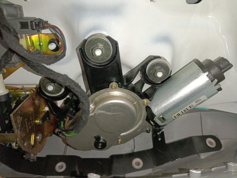 Recambio de motor limpia trasero para volkswagen touareg (7la, 7l6, 7l7) 2.5 r5 tdi referencia OEM IAM   