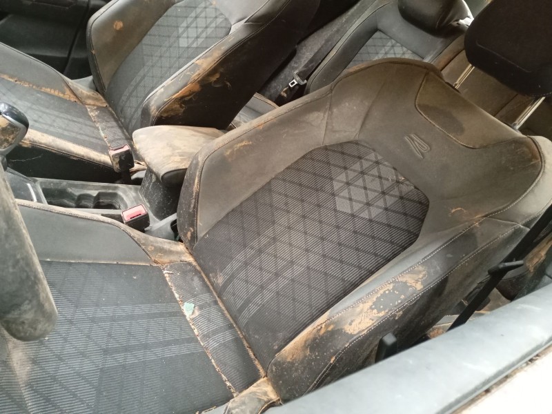 volkswagen t-roc (a11, d11) del año 2023