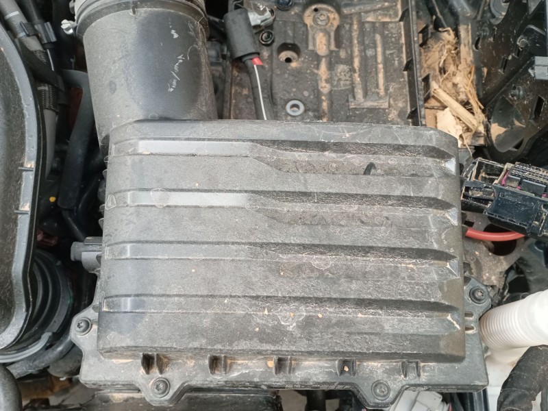 Recambio de filtro aire para volkswagen t-roc (a11, d11) 1.5 tsi referencia OEM IAM   