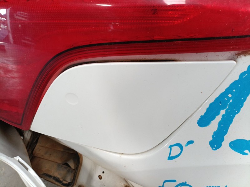 Recambio de tapa exterior combustible para ford focus iii 1.6 tdci referencia OEM IAM   