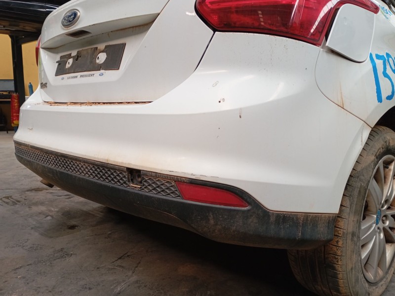 Recambio de paragolpes trasero para ford focus iii 1.6 tdci referencia OEM IAM   