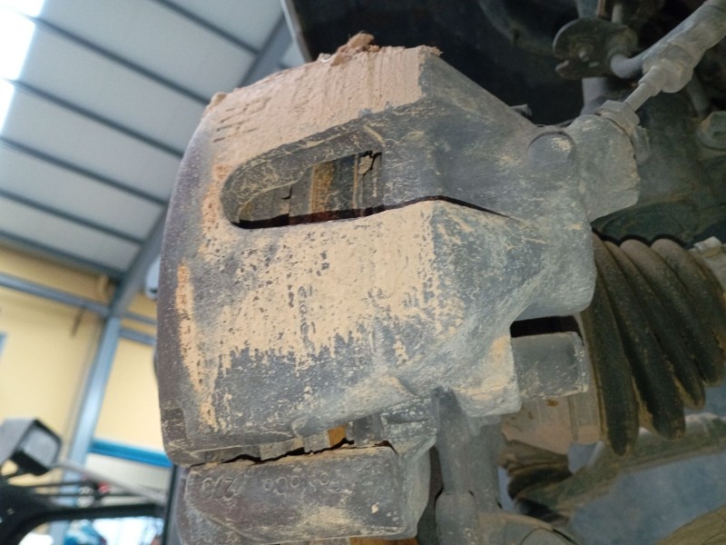 Recambio de pinza freno delantera derecha para ford focus iii 1.6 tdci referencia OEM IAM   