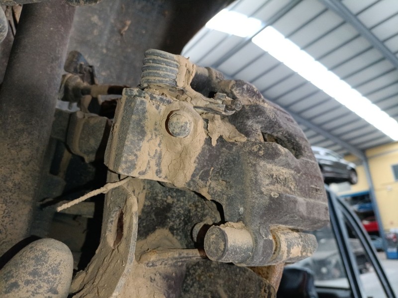 Recambio de pinza freno trasera derecha para ford focus iii 1.6 tdci referencia OEM IAM   