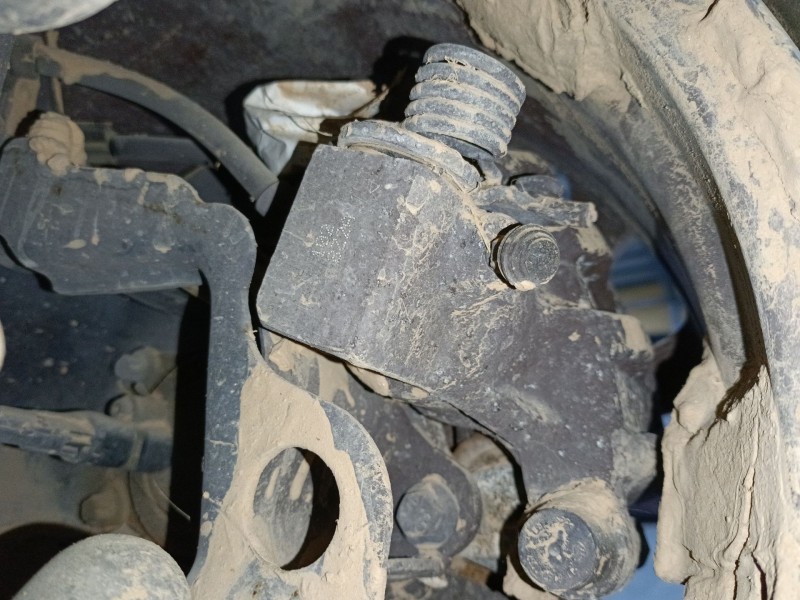 Recambio de pinza freno trasera derecha para ford focus iii 1.5 tdci referencia OEM IAM   