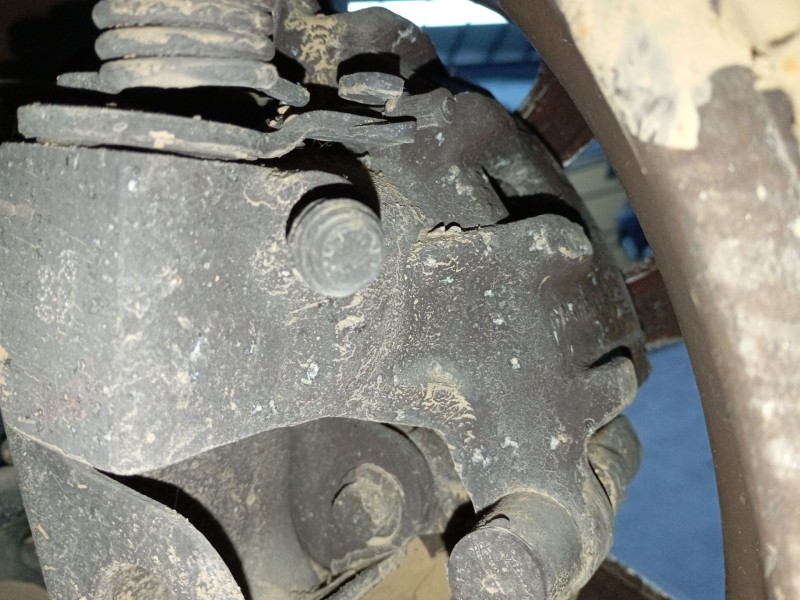 Recambio de pinza freno trasera derecha para ford focus iii 1.0 ecoboost referencia OEM IAM   