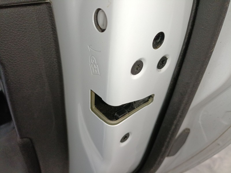 Recambio de cerradura puerta trasera derecha para ford focus iii turnier 1.5 tdci referencia OEM IAM   