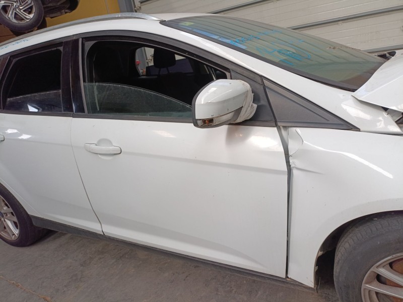 Recambio de puerta delantera derecha para ford focus iii turnier 1.5 tdci referencia OEM IAM   