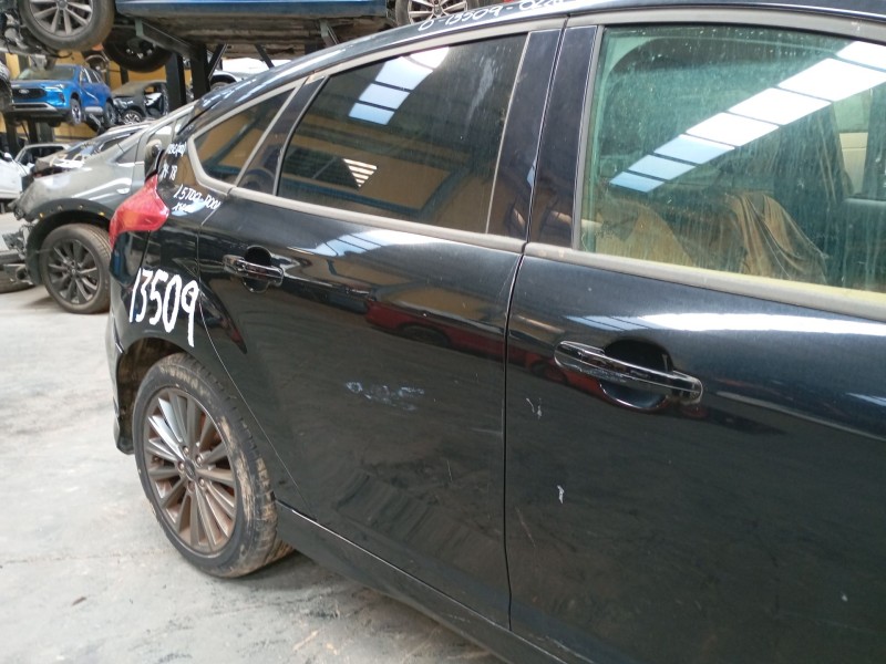 Recambio de puerta trasera derecha para ford focus iii 1.5 tdci referencia OEM IAM   