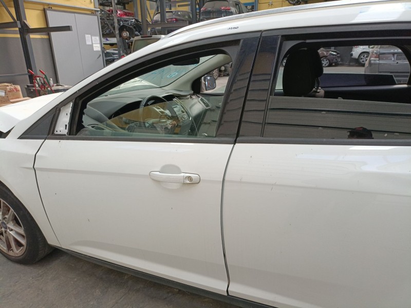 Recambio de puerta delantera izquierda para ford focus iii turnier 1.5 tdci referencia OEM IAM   