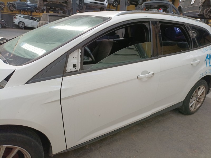 Recambio de puerta delantera izquierda para ford focus iii turnier 1.5 tdci referencia OEM IAM   