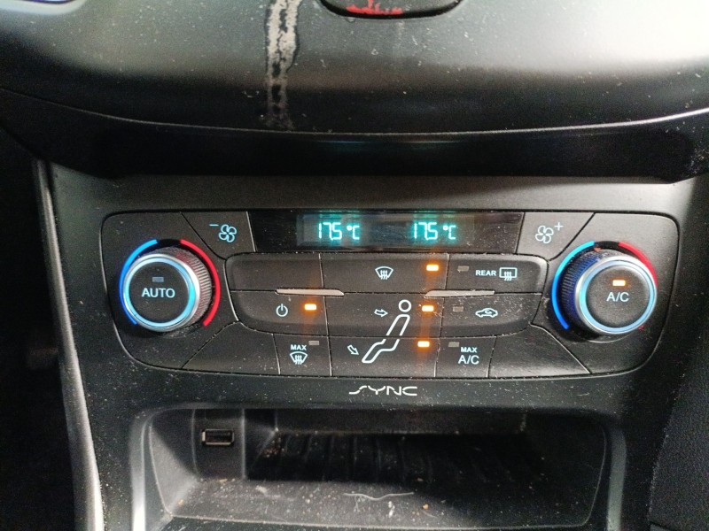 Recambio de mando climatizador para ford focus iii turnier 1.5 tdci referencia OEM IAM   