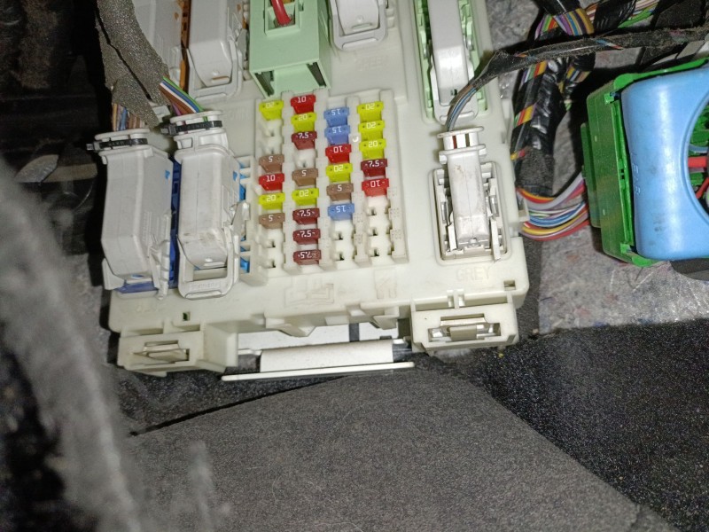 Recambio de caja reles / fusibles para ford focus iii turnier 1.5 tdci referencia OEM IAM   