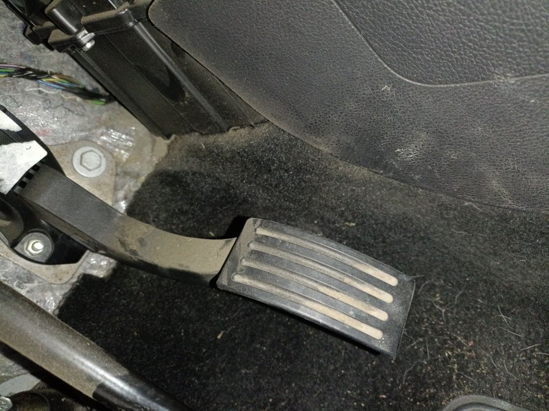Recambio de pedal acelerador para ford focus iii turnier 1.5 tdci referencia OEM IAM 08BV61GG  