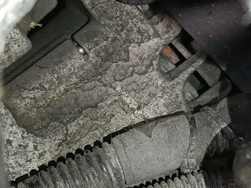 Recambio de alternador para ford focus iii turnier 1.5 tdci referencia OEM IAM   