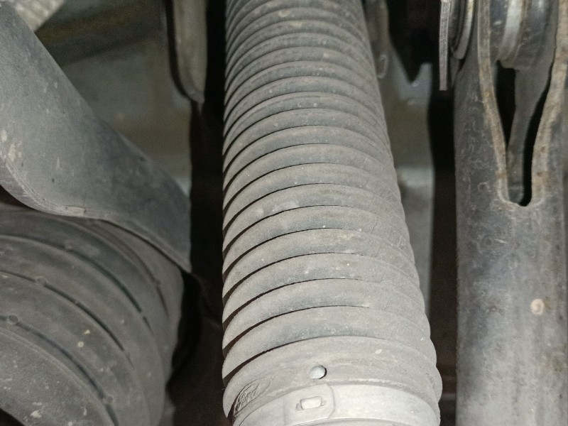 Recambio de amortiguador trasero izquierdo para ford focus iii turnier 1.5 tdci referencia OEM IAM   