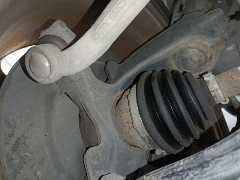 Recambio de mangueta delantera izquierda para ford focus iii turnier 1.5 tdci referencia OEM IAM   