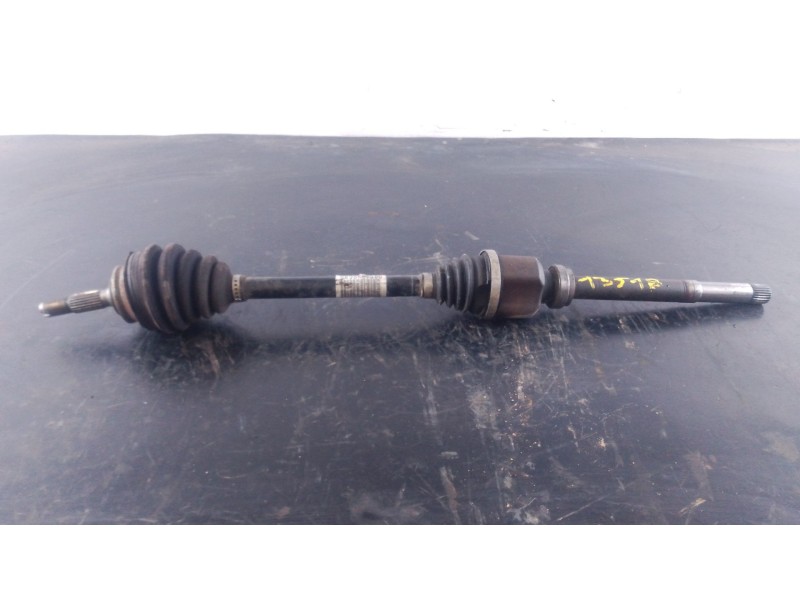 Recambio de transmision delantera derecha para citroën c4 cactus 1.5 bluehdi 100 referencia OEM IAM 9801048680  P1-B7-12