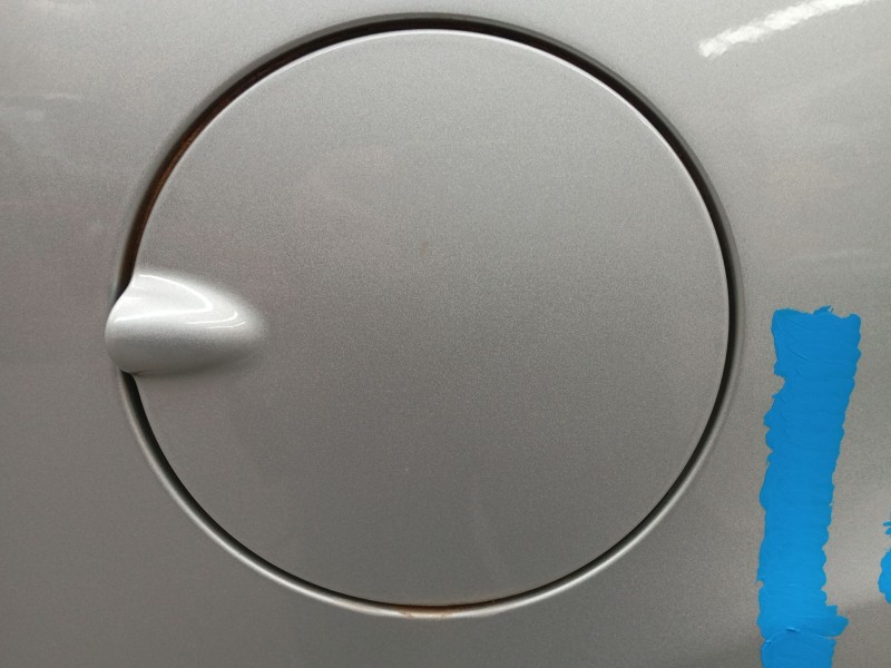 Recambio de tapa exterior combustible para ford focus iii turnier 1.6 ti referencia OEM IAM   