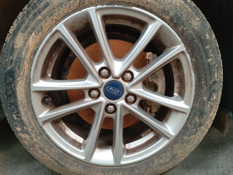 Recambio de juego llantas sin neumatico para ford focus iii turnier 1.6 ti referencia OEM IAM 16 PULGADAS  