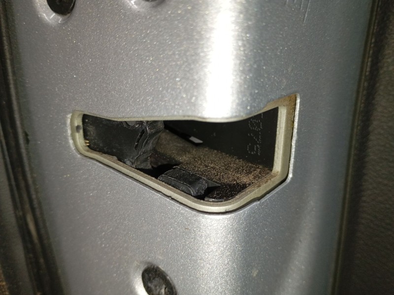 Recambio de cerradura puerta trasera izquierda para ford focus iii turnier 1.6 ti referencia OEM IAM   