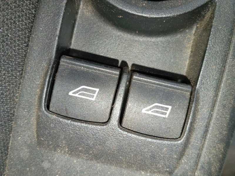 Recambio de mando elevalunas delantero izquierdo para ford focus iii turnier 1.6 ti referencia OEM IAM   