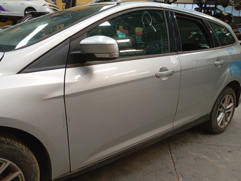 Recambio de puerta delantera izquierda para ford focus iii turnier 1.6 ti referencia OEM IAM   