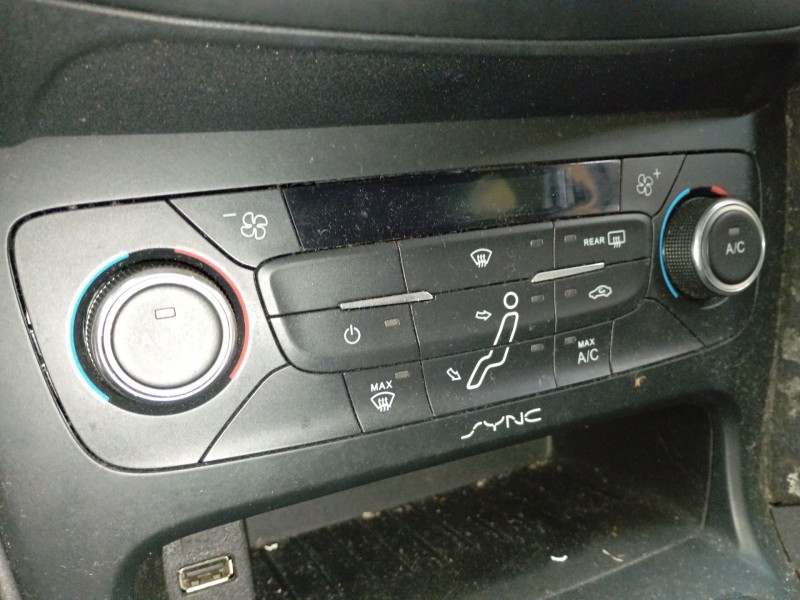 Recambio de mando climatizador para ford focus iii turnier 1.6 ti referencia OEM IAM   