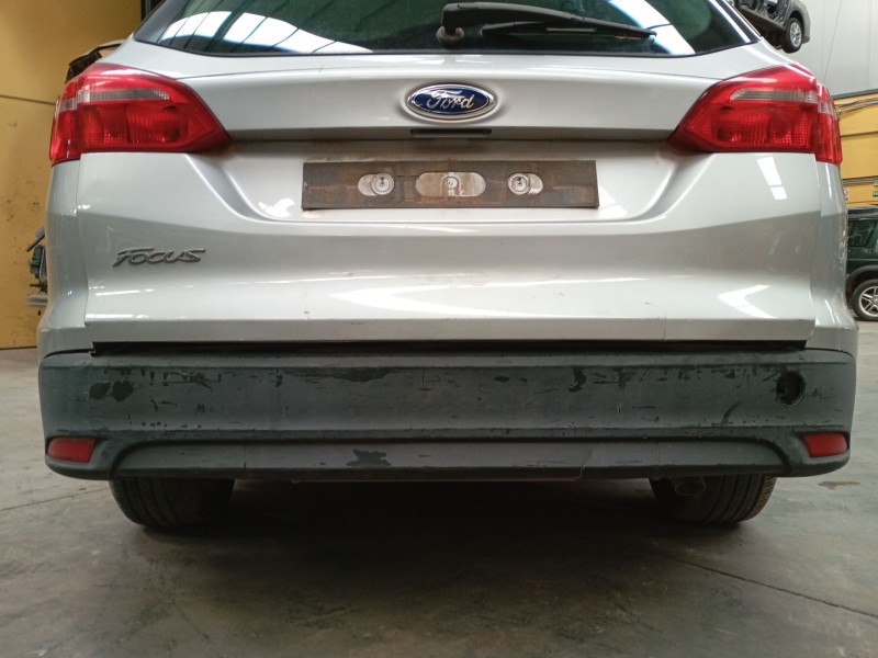Recambio de paragolpes trasero para ford focus iii turnier 1.6 ti referencia OEM IAM   