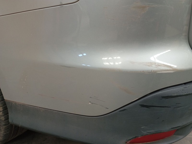 Recambio de paragolpes trasero para ford focus iii turnier 1.6 ti referencia OEM IAM   