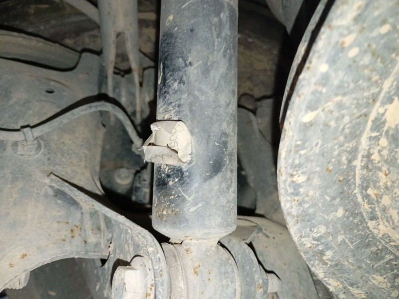 Recambio de amortiguador trasero derecho para ford focus iii turnier 1.6 ti referencia OEM IAM   