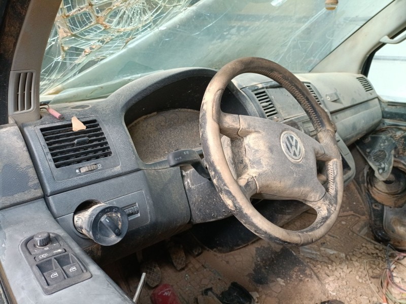 volkswagen multivan t5 (7hm, 7hn, 7hf, 7ef, 7em, 7en) del año 2003