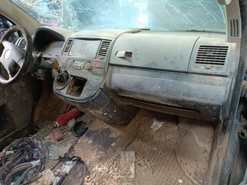 volkswagen multivan t5 (7hm, 7hn, 7hf, 7ef, 7em, 7en) del año 2003