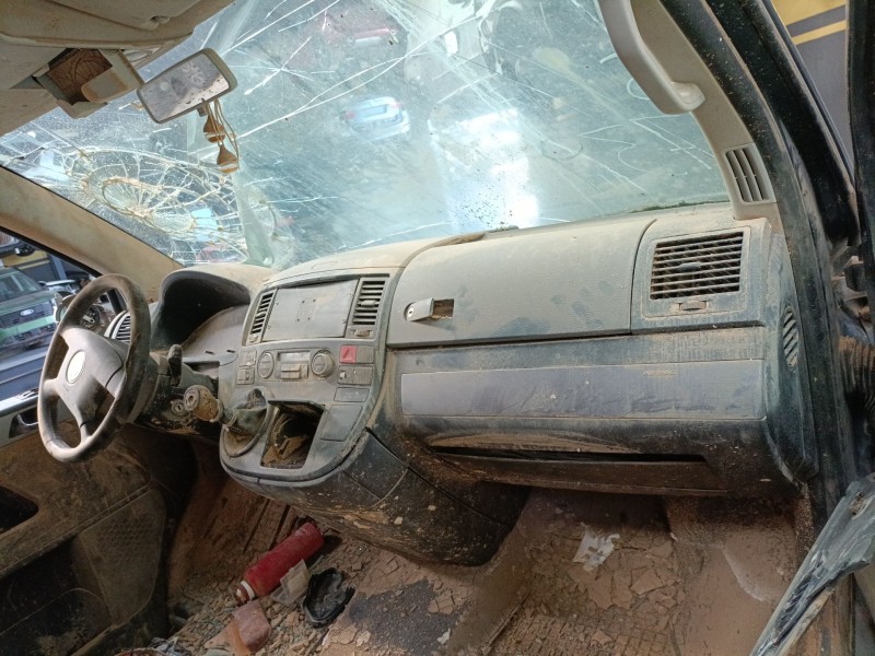 Recambio de salpicadero para volkswagen multivan t5 (7hm, 7hn, 7hf, 7ef, 7em, 7en) 2.5 tdi referencia OEM IAM   