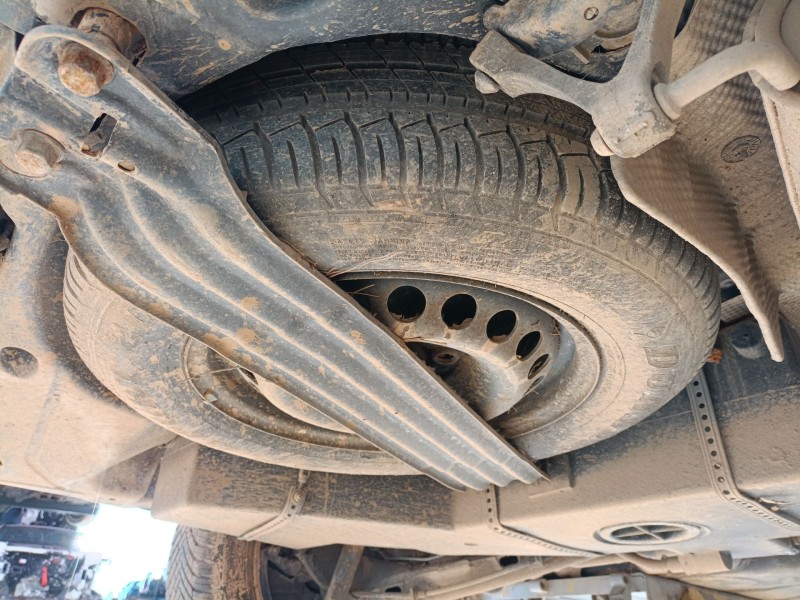 Recambio de neumatico repuesto para volkswagen multivan t5 (7hm, 7hn, 7hf, 7ef, 7em, 7en) 2.5 tdi referencia OEM IAM 215/65/16  