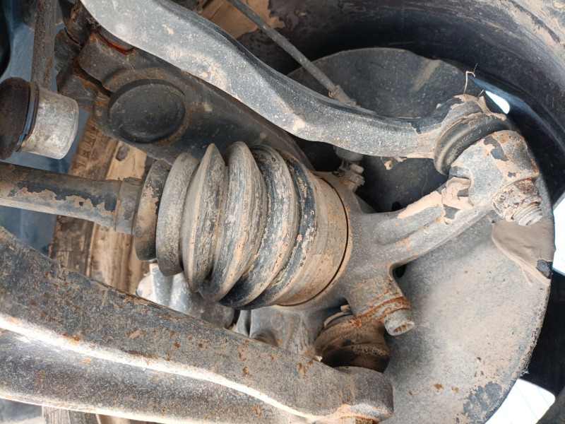 Recambio de mangueta delantera derecha para volkswagen multivan t5 (7hm, 7hn, 7hf, 7ef, 7em, 7en) 2.5 tdi referencia OEM IAM   