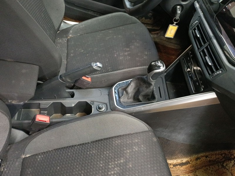 Recambio de consola central para volkswagen taigo (cs1) 1.0 tsi referencia OEM IAM   