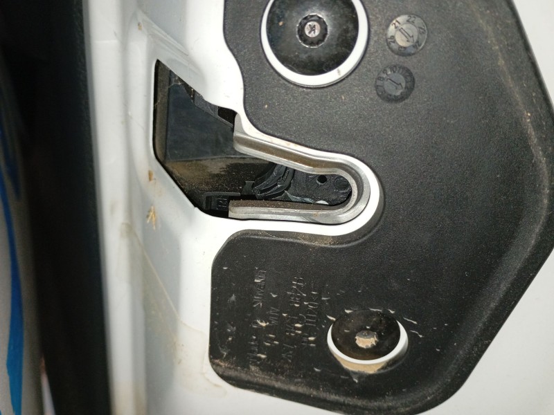 Recambio de cerradura puerta trasera derecha para volkswagen caddy v furgoneta/monovolumen (sba, sbh) 2.0 tdi bmt referencia OEM