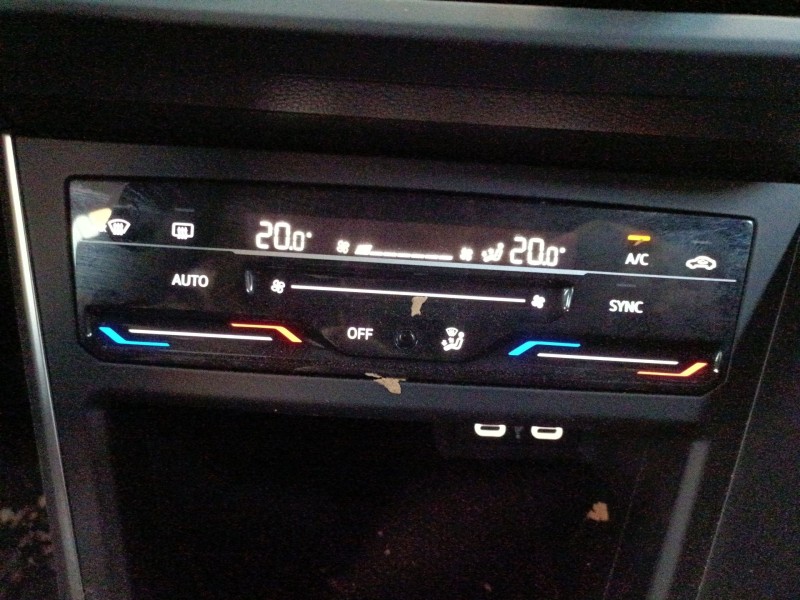 Recambio de mando climatizador para volkswagen taigo (cs1) 1.0 tsi referencia OEM IAM   