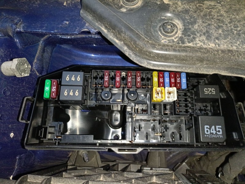 Recambio de caja reles / fusibles para volkswagen taigo (cs1) 1.0 tsi referencia OEM IAM   