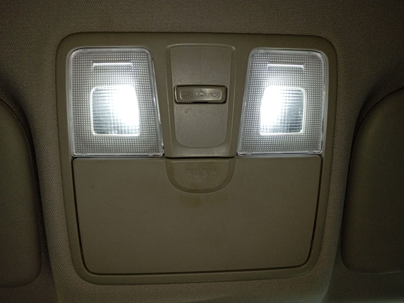 Recambio de luz interior para kia cee´d (jd) 1.4 crdi 90 referencia OEM IAM   