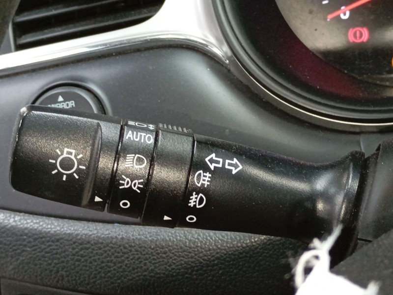 Recambio de mando intermitentes para kia cee´d (jd) 1.4 crdi 90 referencia OEM IAM   