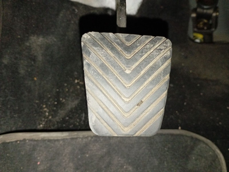 Recambio de pedal embrague para kia cee´d (jd) 1.4 crdi 90 referencia OEM IAM   