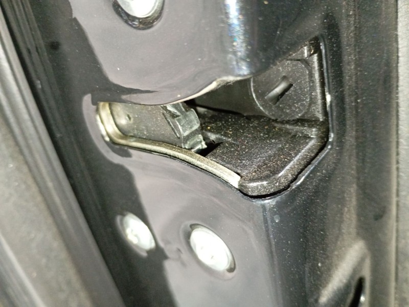 Recambio de cerradura puerta trasera izquierda para kia cee´d (jd) 1.4 crdi 90 referencia OEM IAM   