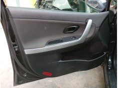 Recambio de guarnecido puerta delantera izquierda para kia cee´d (jd) 1.4 crdi 90 referencia OEM IAM   