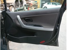 GUARNECIDO PUERTA DELANTERA DERECHA 