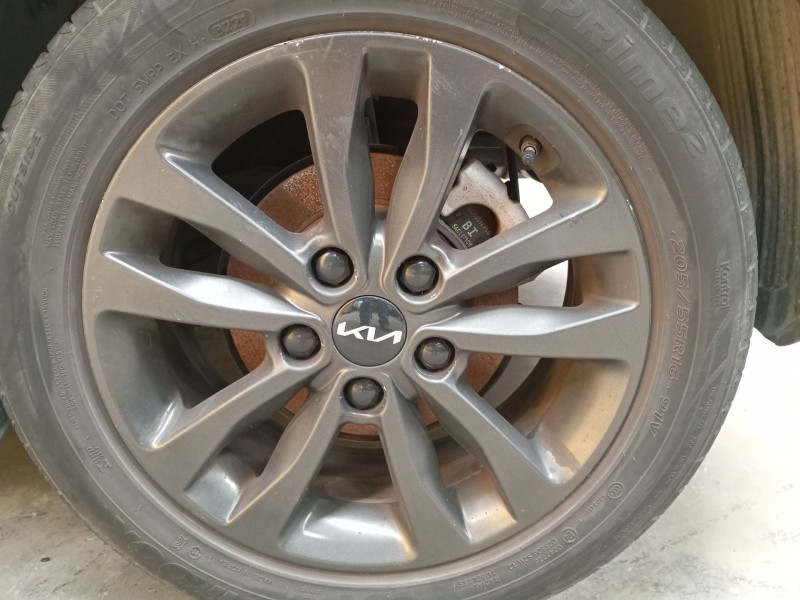 Recambio de juego llantas sin neumatico para kia cee´d (jd) 1.4 crdi 90 referencia OEM IAM 16 PULGADAS  