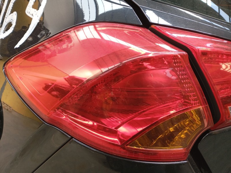 Recambio de piloto trasero izquierdo para kia cee´d (jd) 1.4 crdi 90 referencia OEM IAM   