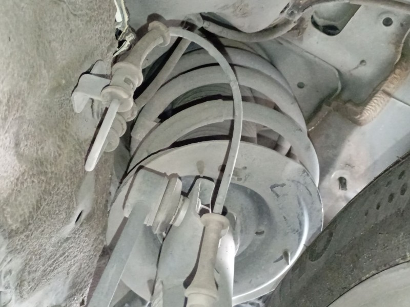 Recambio de amortiguador delantero derecho para kia cee´d (jd) 1.4 crdi 90 referencia OEM IAM   